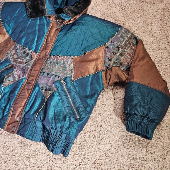 Vintage East West Jacket Womens Medium Quilted Hood Faux Fur Trim Southwestern - Picture 7 of 14